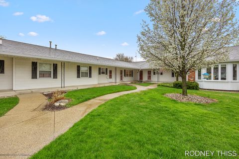 Photo of 1908 Elizabeth Lane, Jenison, MI 49428 (MLS # 26016790)