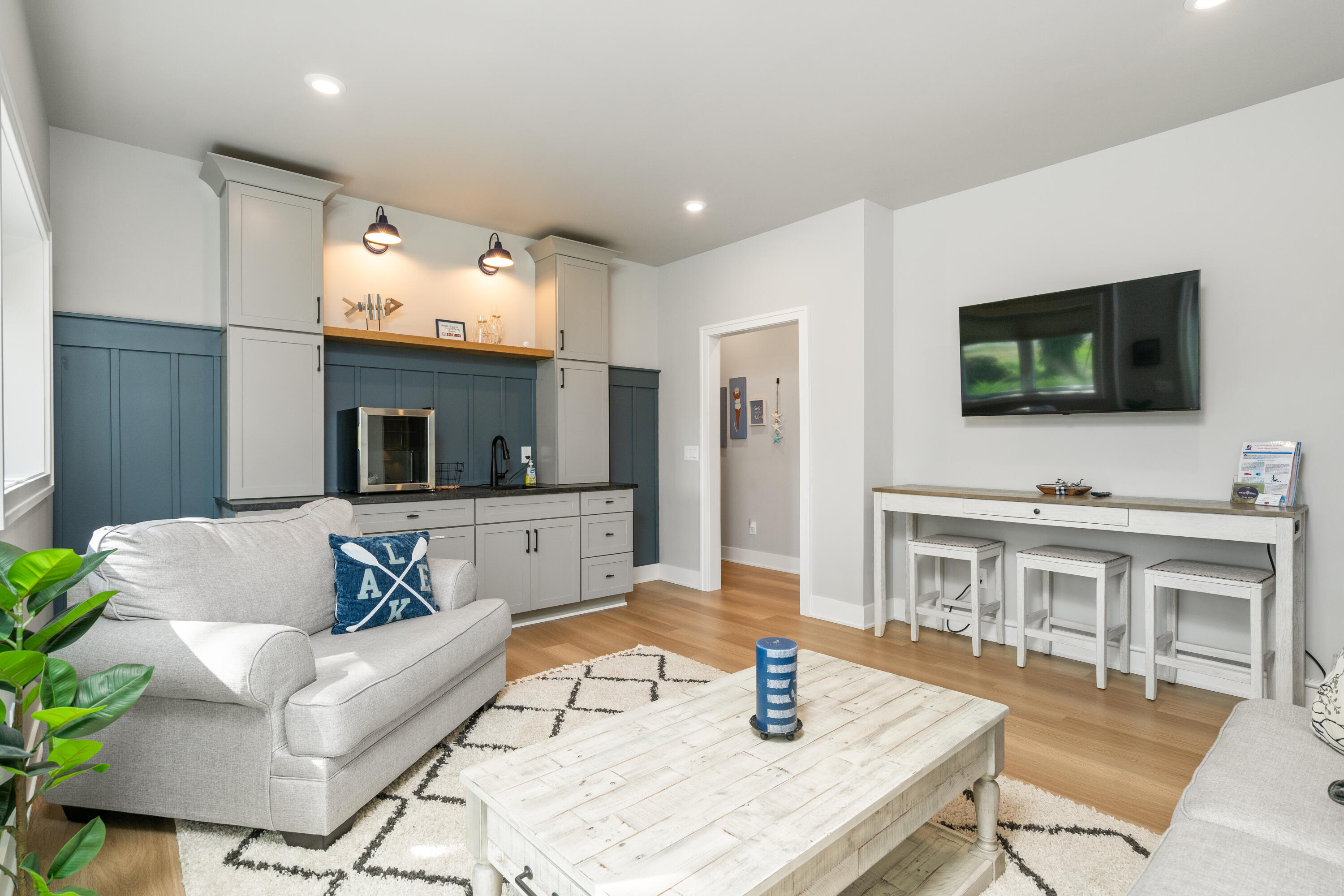 118 Elkenburg Street