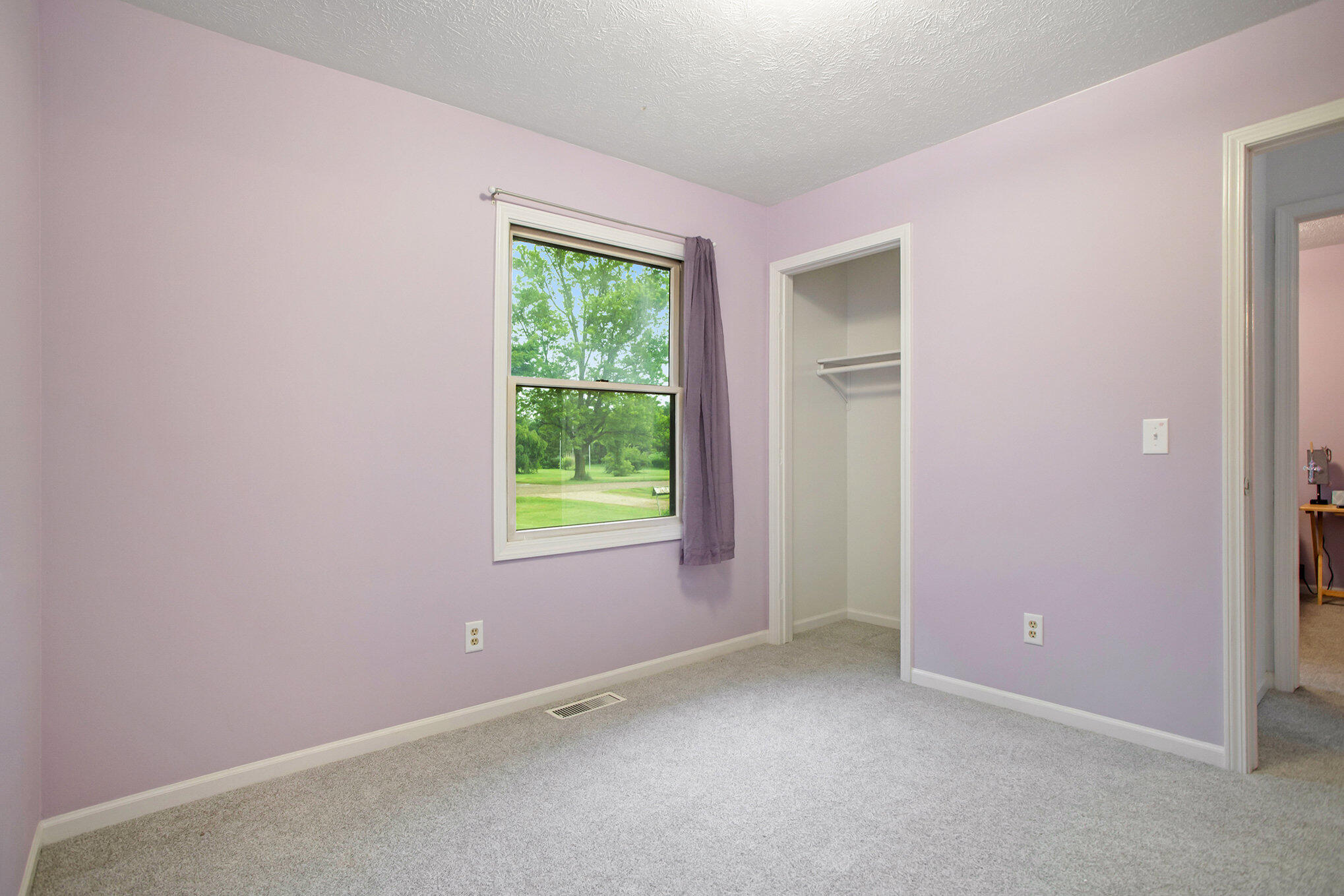 Charlotte, Michigan 48813, United States, 3 Bedrooms Bedrooms, ,1 BathroomBathrooms,Residential,Pending,166420