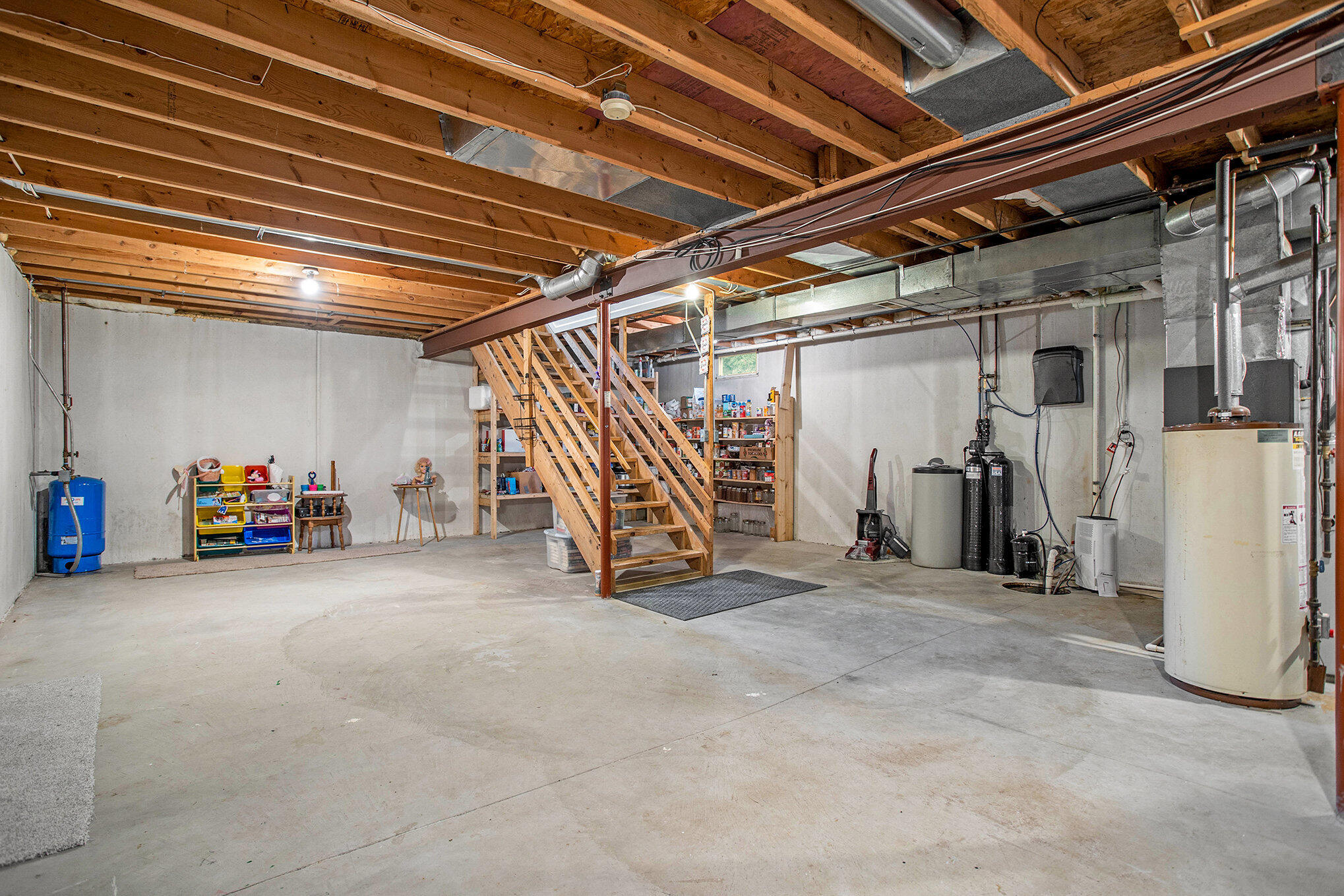 Charlotte, Michigan 48813, United States, 3 Bedrooms Bedrooms, ,1 BathroomBathrooms,Residential,Pending,166420