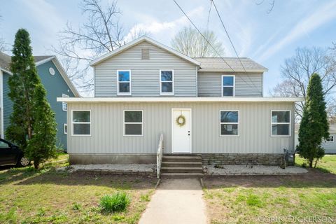 131 Grove Street, Allegan, MI 49010 - MLS#: 25017727