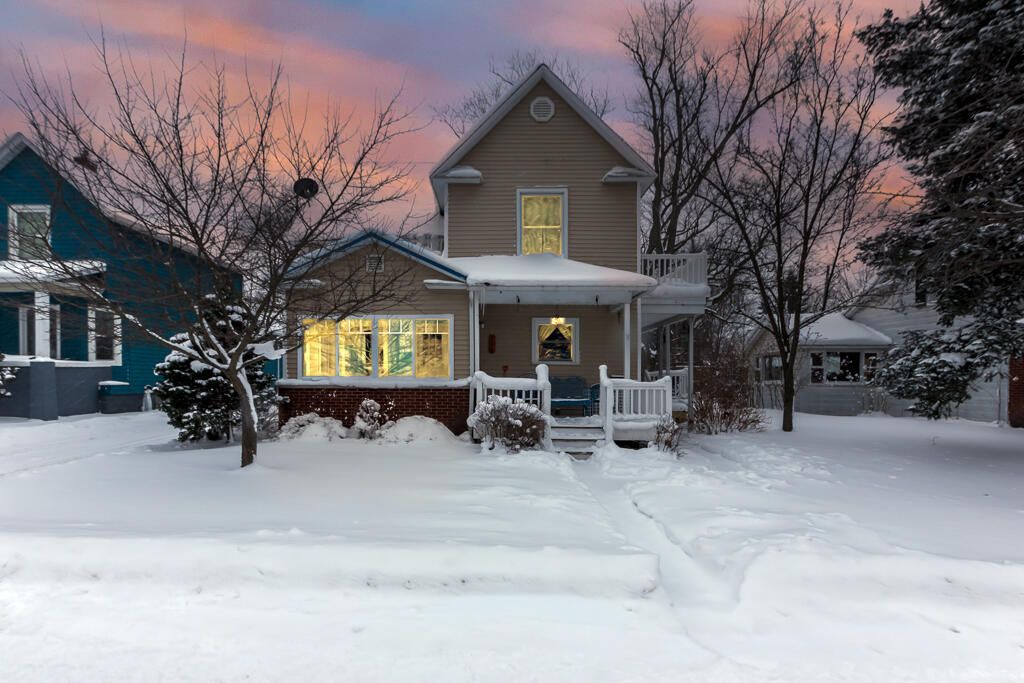 Photo of 160 W Main Avenue, Zeeland, MI 49464 (MLS # 26002533)