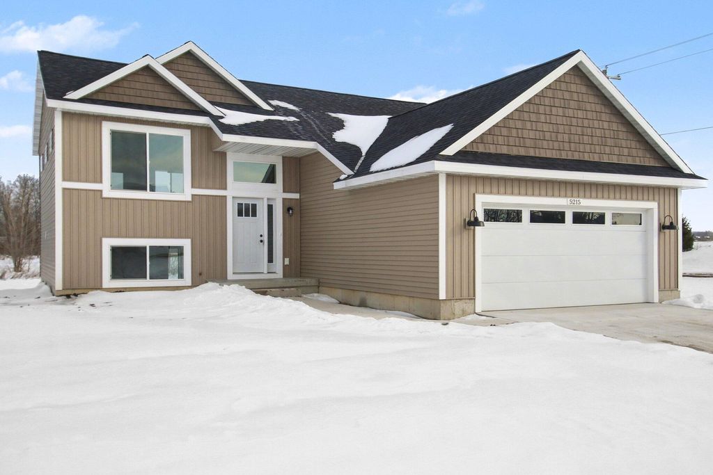 Photo of 5215 Margot Lane, Allendale, MI 49401 (MLS # 26004927)