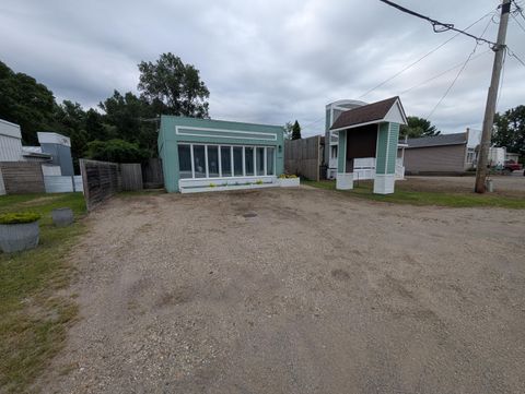 Photo of 19409 W US HWY 12, New Buffalo, MI 49117 (MLS # 25044212)
