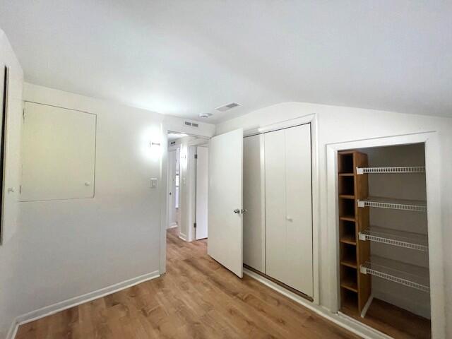 Ann Arbor, Michigan 48108, United States, 4 Bedrooms Bedrooms, ,3 BathroomsBathrooms,Residential,Pending,111380