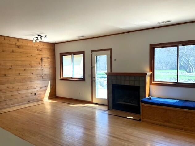 Ann Arbor, Michigan 48108, United States, 4 Bedrooms Bedrooms, ,3 BathroomsBathrooms,Residential,Pending,111380