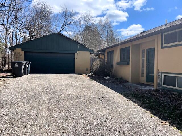 Ann Arbor, Michigan 48108, United States, 4 Bedrooms Bedrooms, ,3 BathroomsBathrooms,Residential,Pending,111380