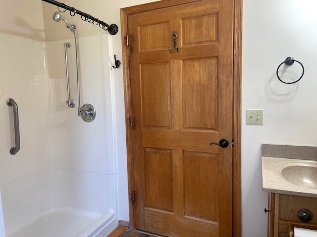 Ann Arbor, Michigan 48108, United States, 4 Bedrooms Bedrooms, ,3 BathroomsBathrooms,Residential,Pending,111380