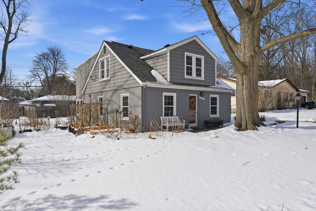 Photo of 50851 Miner Street, New Baltimore, MI 48047 (MLS # 26005306)