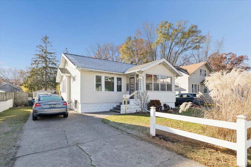 Photo of 2245 Morton Avenue, Muskegon, MI 49441 (MLS # 25059761)