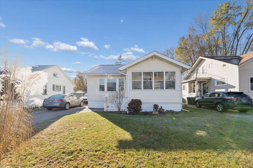 Photo of 2245 Morton Avenue, Muskegon, MI 49441 (MLS # 25059761)