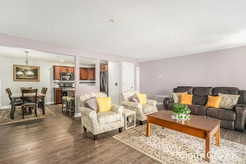 Condominium in Holland MI 3089 Crystal Waters Drive 6.jpg