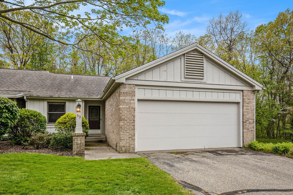 53 Skyline Circle NW, Grand Rapids, MI 49504, MLS #25022051 - Howard Hanna