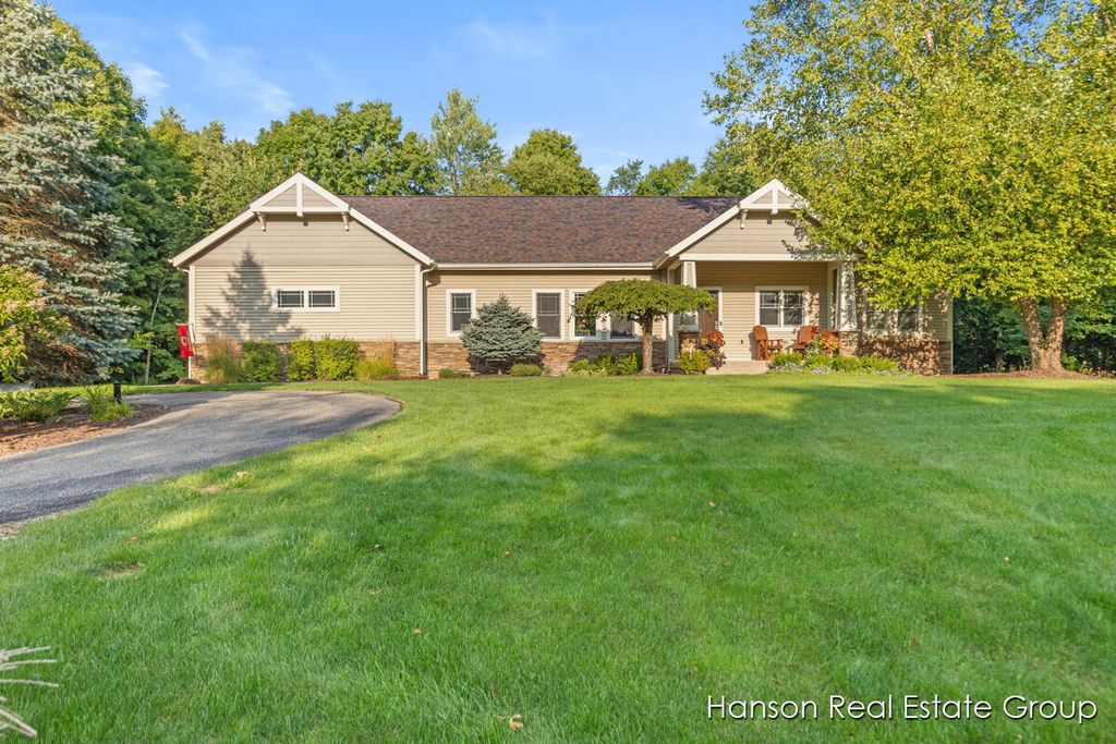 Photo of 2900 Murray Lake Avenue, Lowell, MI 49331 (MLS # 25046310)