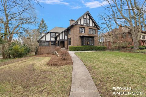 345 Plymouth Avenue SE, East Grand Rapids, MI 49506 - MLS#: 25015561