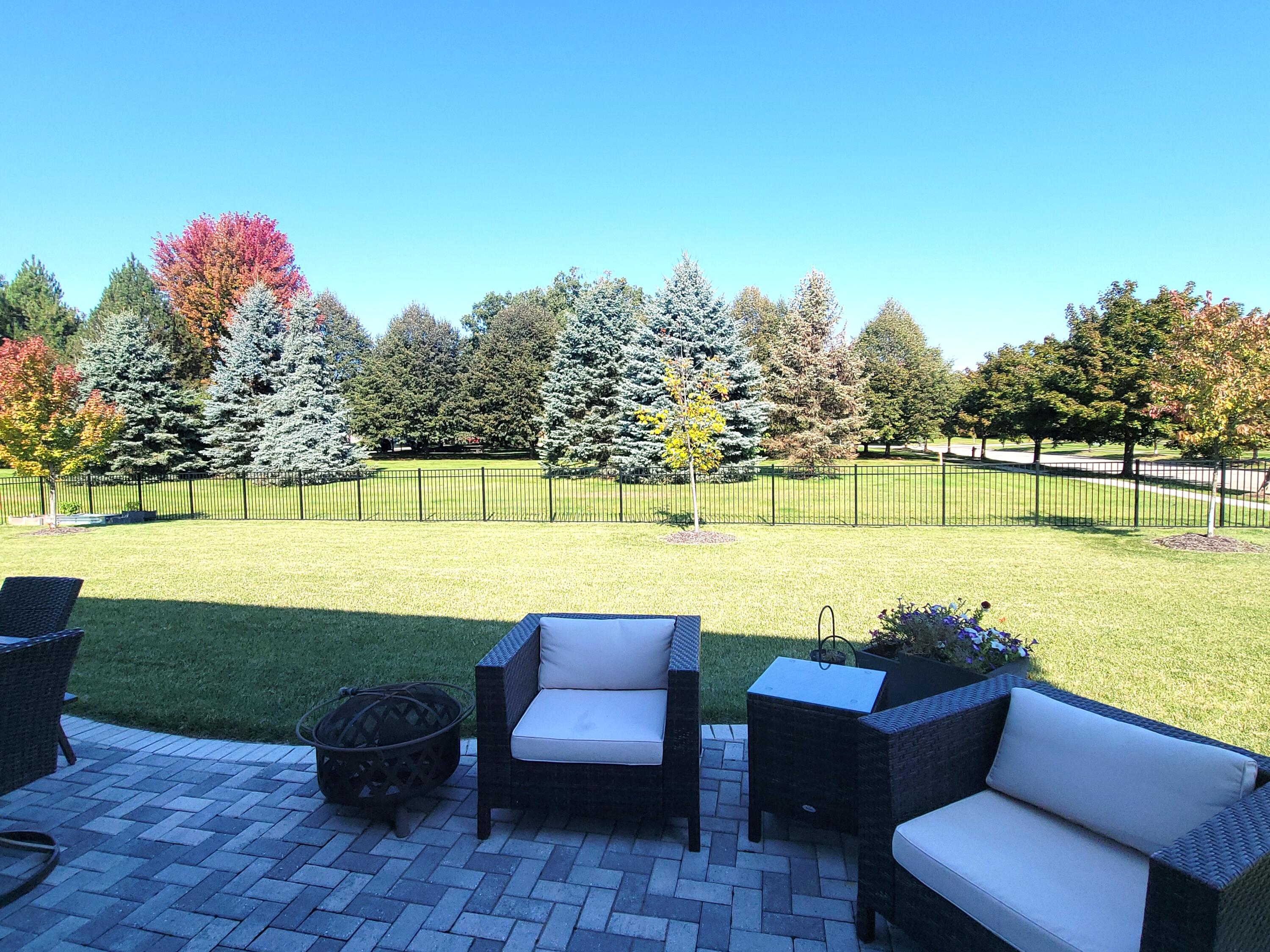 Listing 23