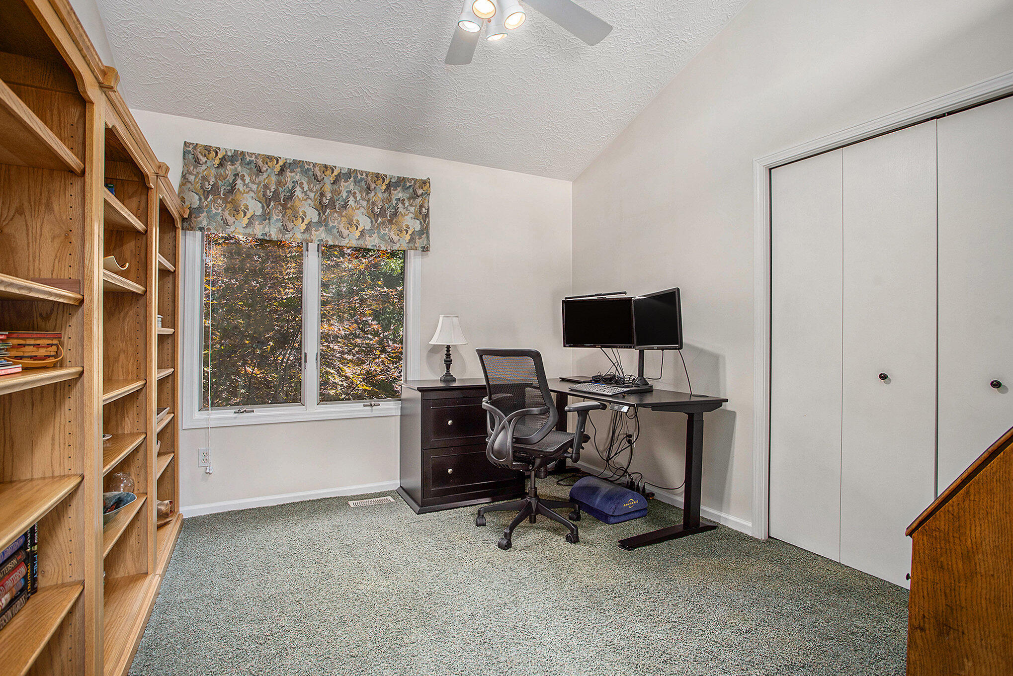 Galesburg, Michigan 49053, United States, 4 Bedrooms Bedrooms, ,3 BathroomsBathrooms,Residential,Pending,192362