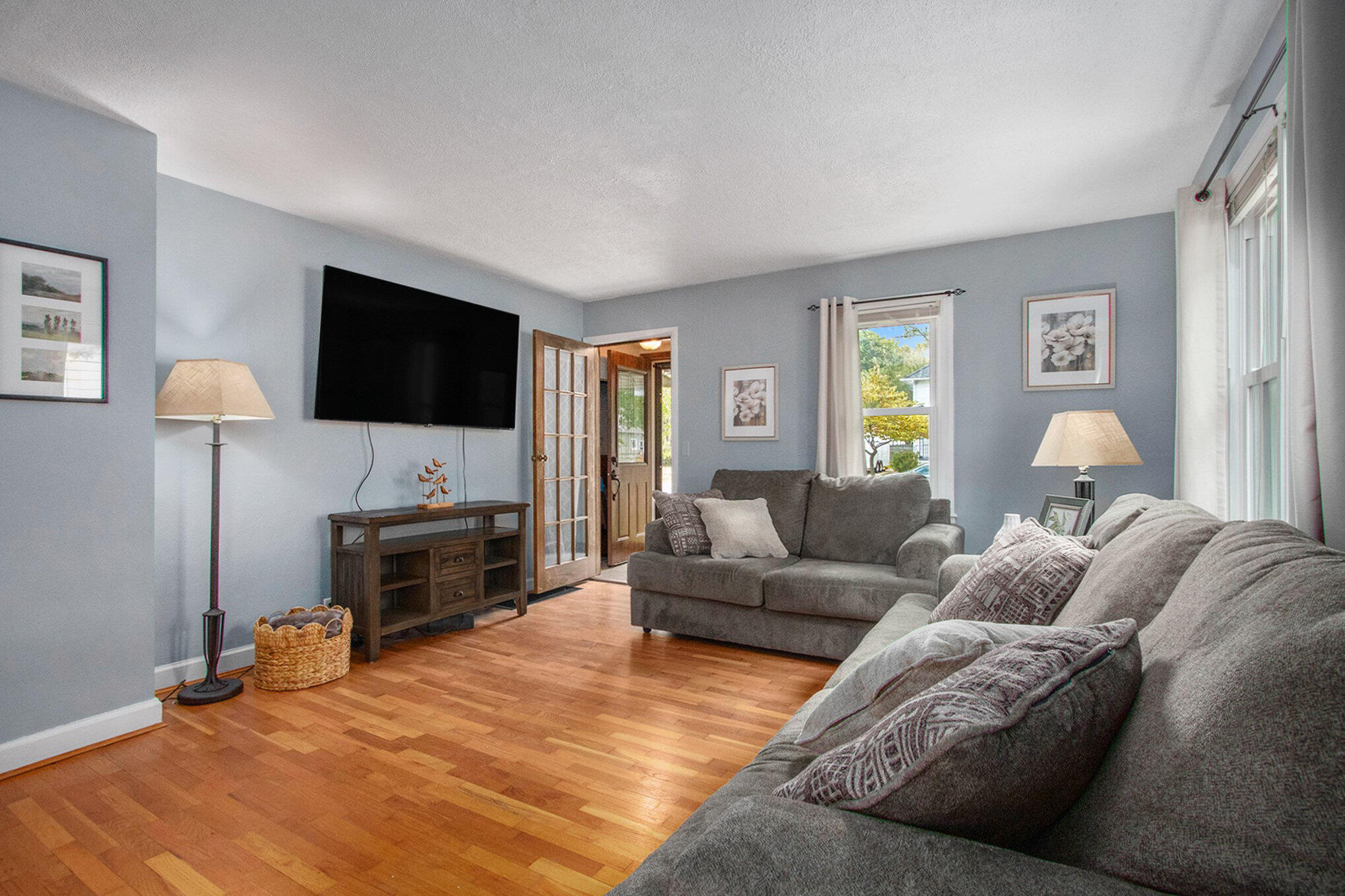 316 Sutherland Avenue