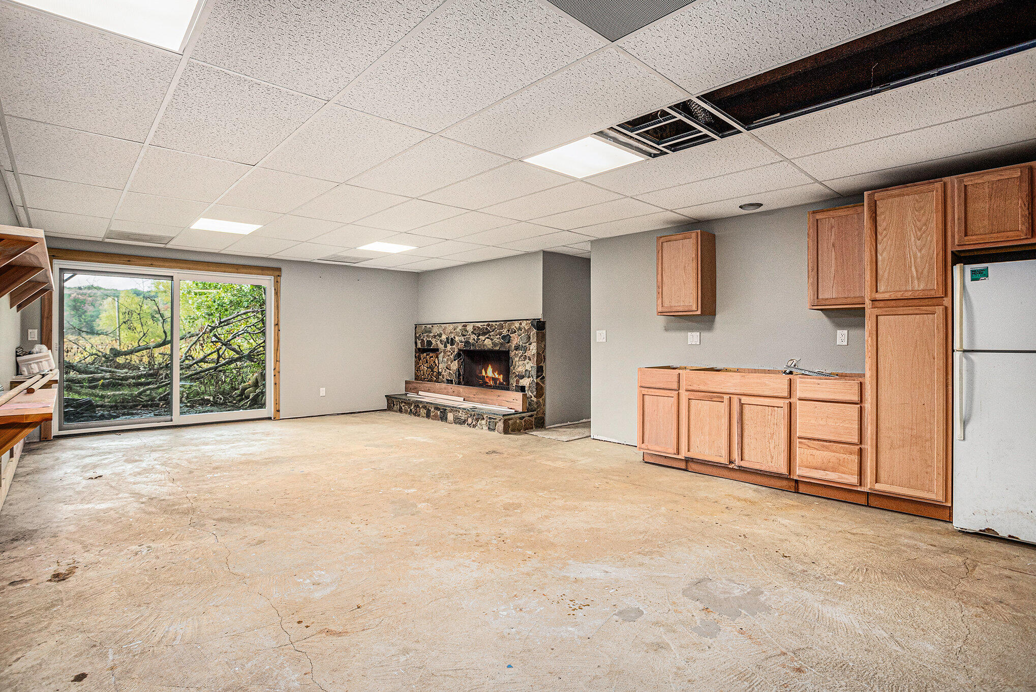 Battle Creek, Michigan 49014, United States, 3 Bedrooms Bedrooms, ,2 BathroomsBathrooms,Residential,Pending,215541