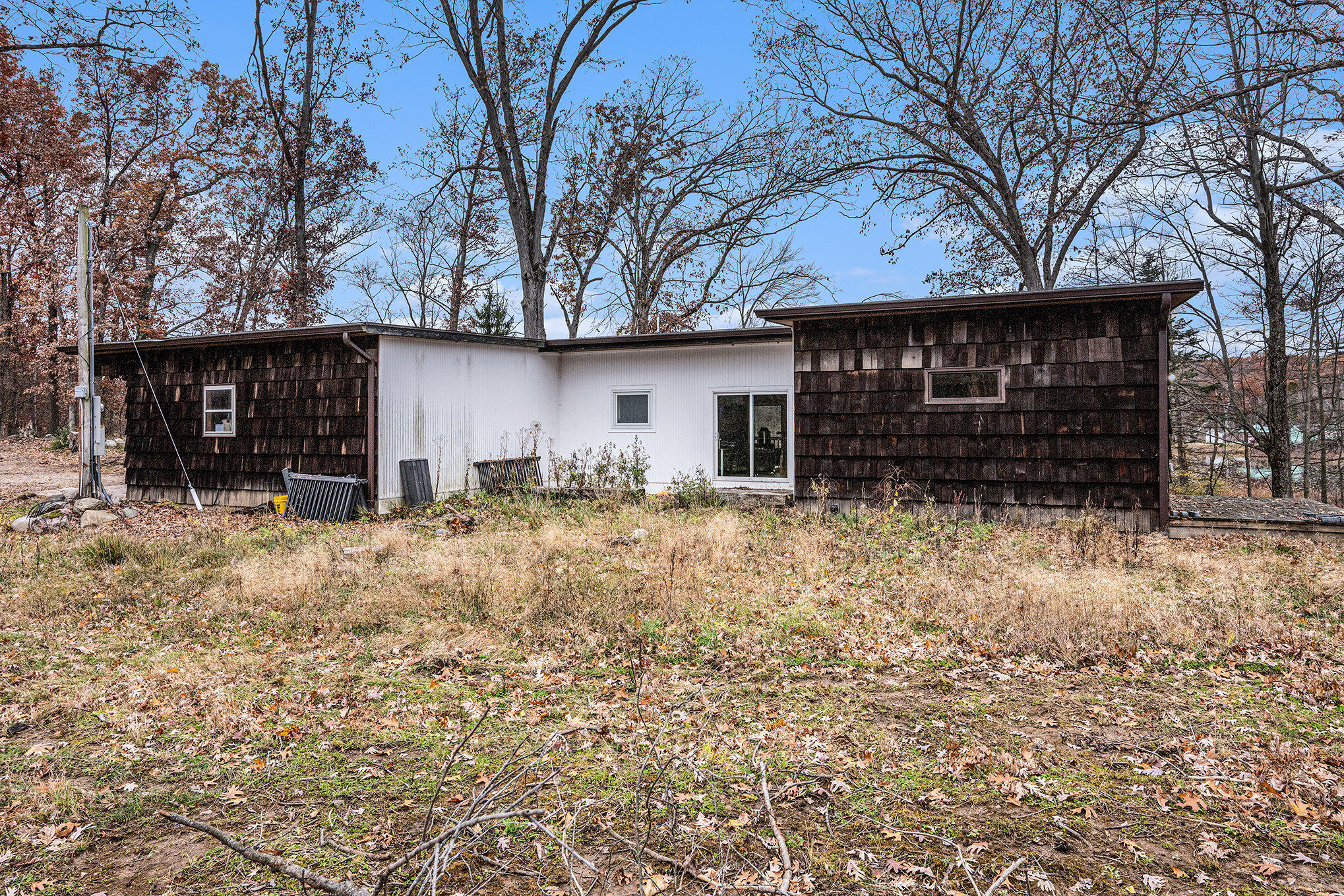 Battle Creek, Michigan 49014, United States, 3 Bedrooms Bedrooms, ,2 BathroomsBathrooms,Residential,Pending,215541