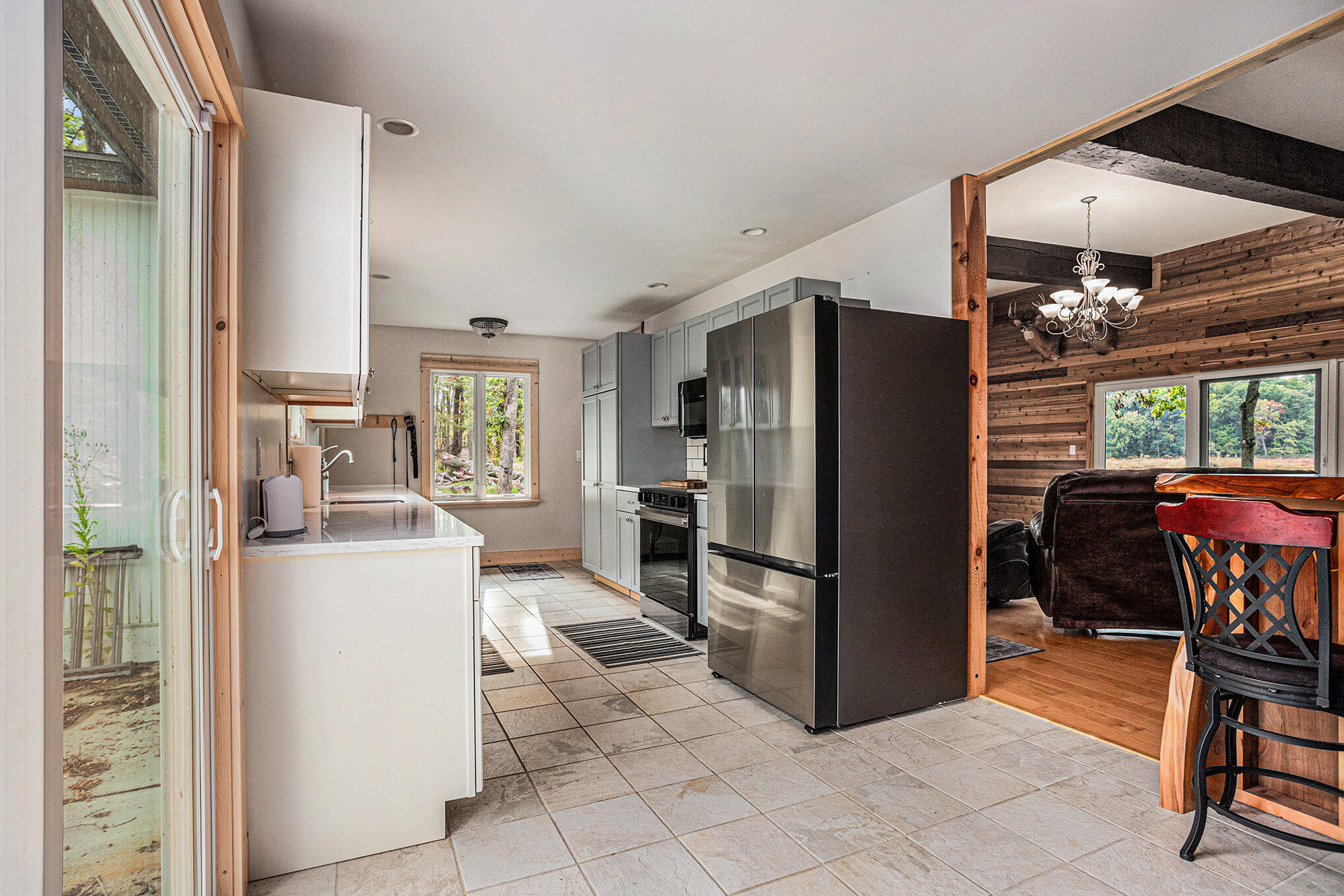 Battle Creek, Michigan 49014, United States, 3 Bedrooms Bedrooms, ,2 BathroomsBathrooms,Residential,Pending,215541