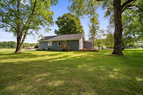 7452 Red Arrow Highway Watervliet MI 49098