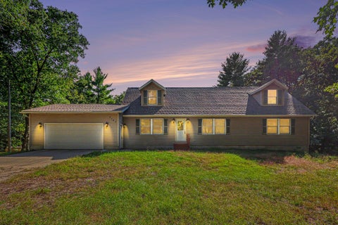 Photo for 2361 E Raymond Road