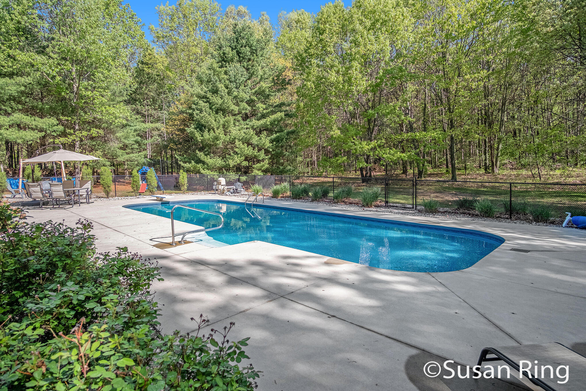 Rockford, Michigan 49341, United States, 3 Bedrooms Bedrooms, ,2 BathroomsBathrooms,Residential,Active,144831