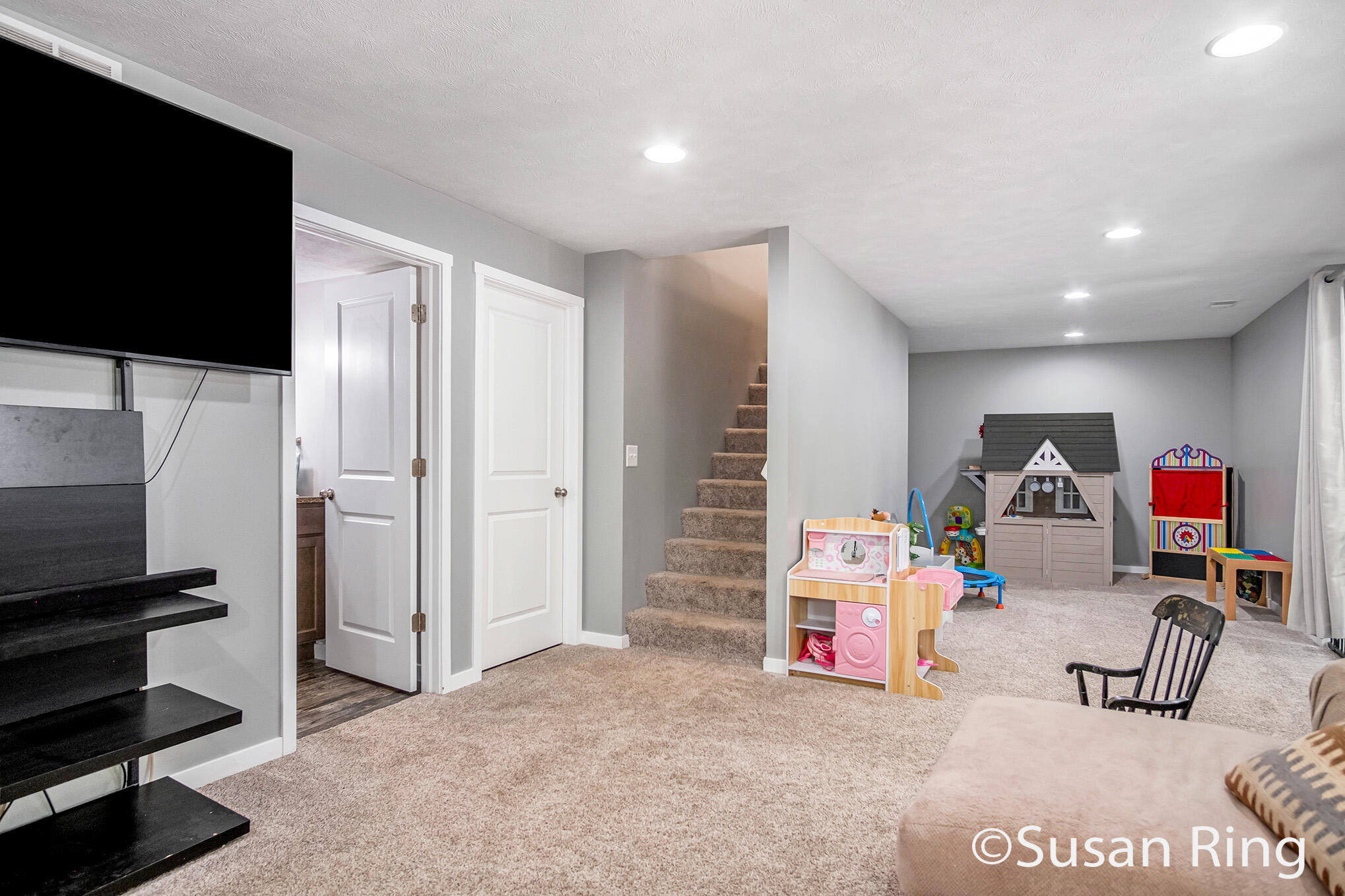 Rockford, Michigan 49341, United States, 3 Bedrooms Bedrooms, ,2 BathroomsBathrooms,Residential,Active,144831