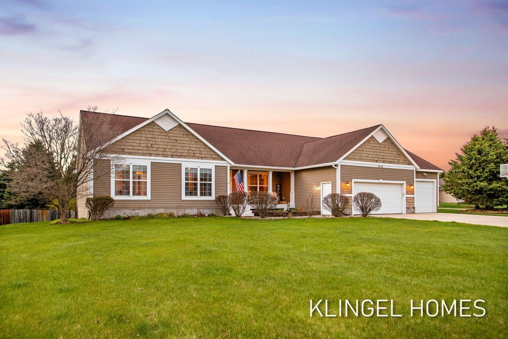 Photo of 3010 Brookmere Street, Muskegon, MI 49444 (MLS # 26016049)
