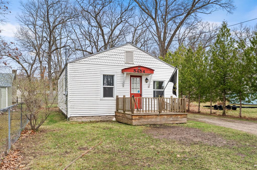 Photo of 5454 Hall Road, Muskegon, MI 49442 (MLS # 26015829)