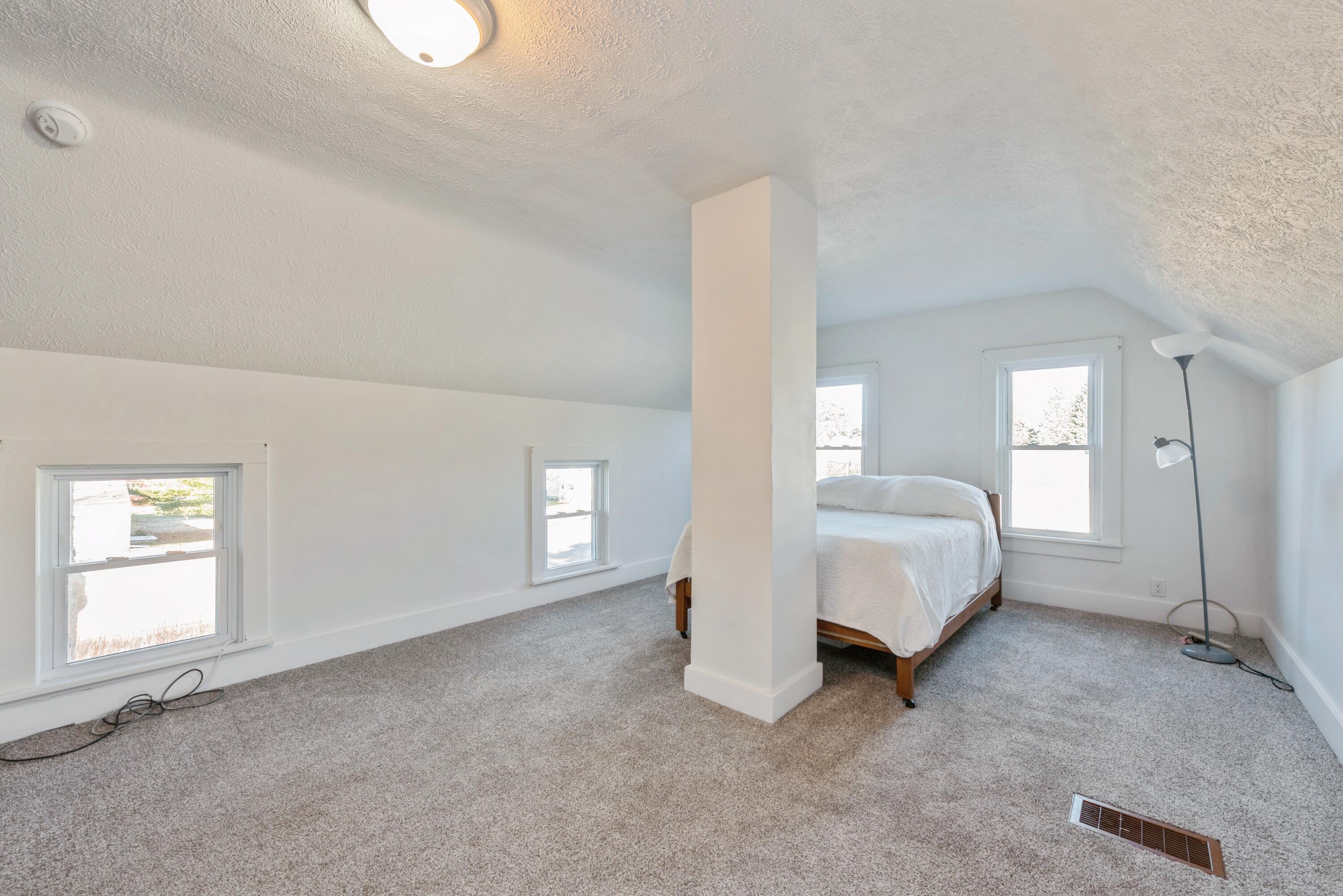 New Buffalo, Michigan 49117, United States, 4 Bedrooms Bedrooms, ,1 BathroomBathrooms,Residential,Pending,38918