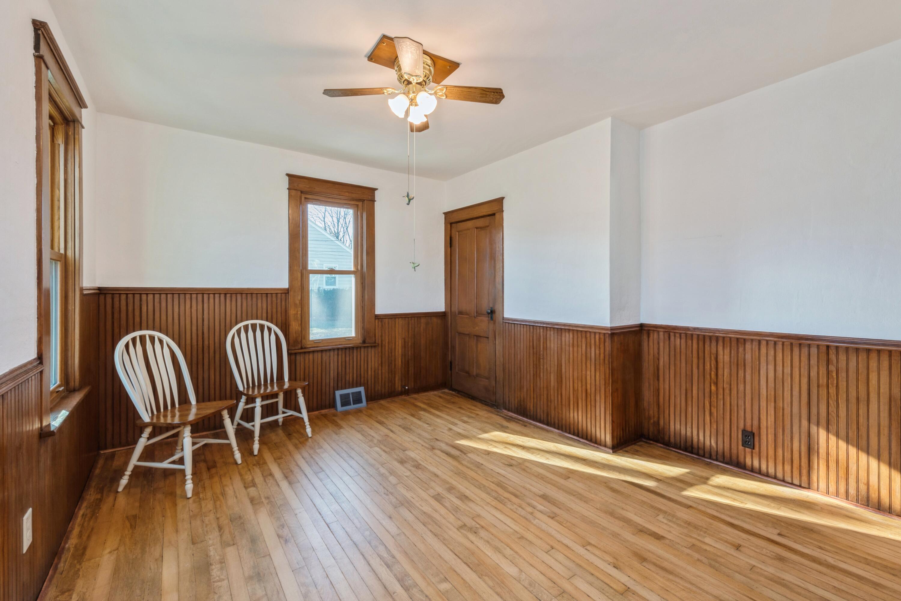 New Buffalo, Michigan 49117, United States, 4 Bedrooms Bedrooms, ,1 BathroomBathrooms,Residential,Pending,38918