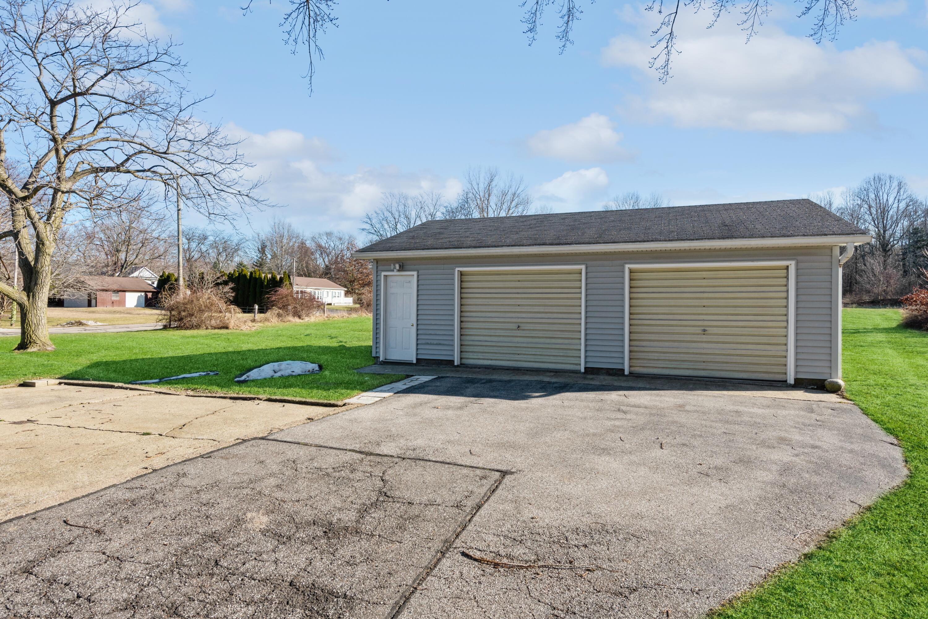 New Buffalo, Michigan 49117, United States, 4 Bedrooms Bedrooms, ,1 BathroomBathrooms,Residential,Pending,38918