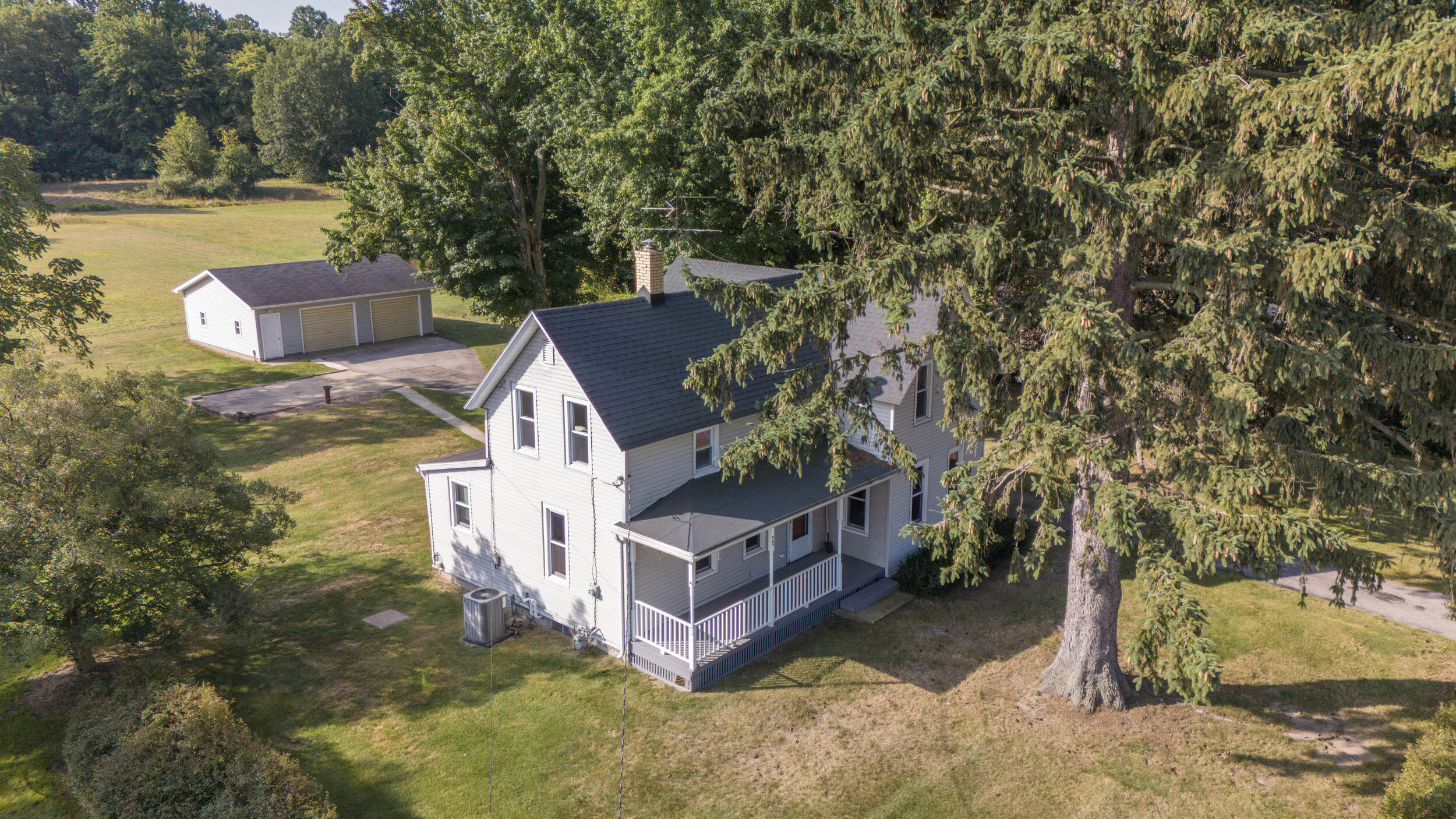 New Buffalo, Michigan 49117, United States, 4 Bedrooms Bedrooms, ,1 BathroomBathrooms,Residential,Pending,38918