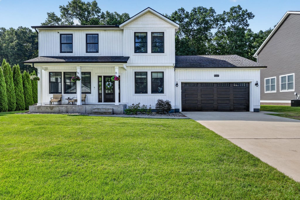 Photo of 2525 Chestnut Trail, Muskegon, MI 49442 (MLS # 26045783)