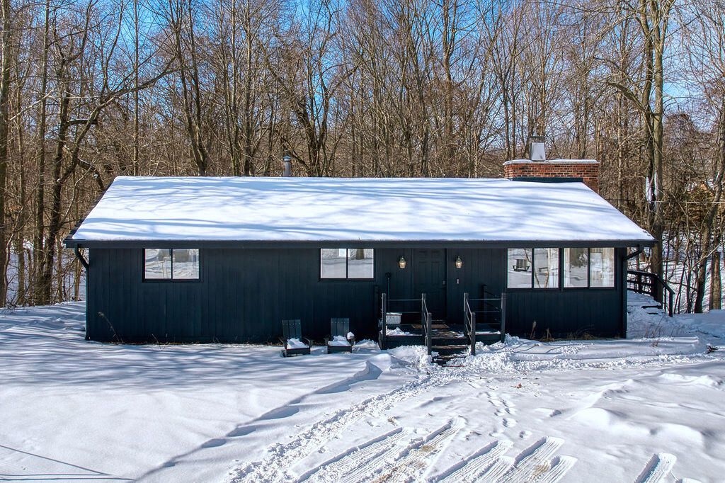 Photo of 988 Blue Star Highway, South Haven, MI 49090 (MLS # 26005207)