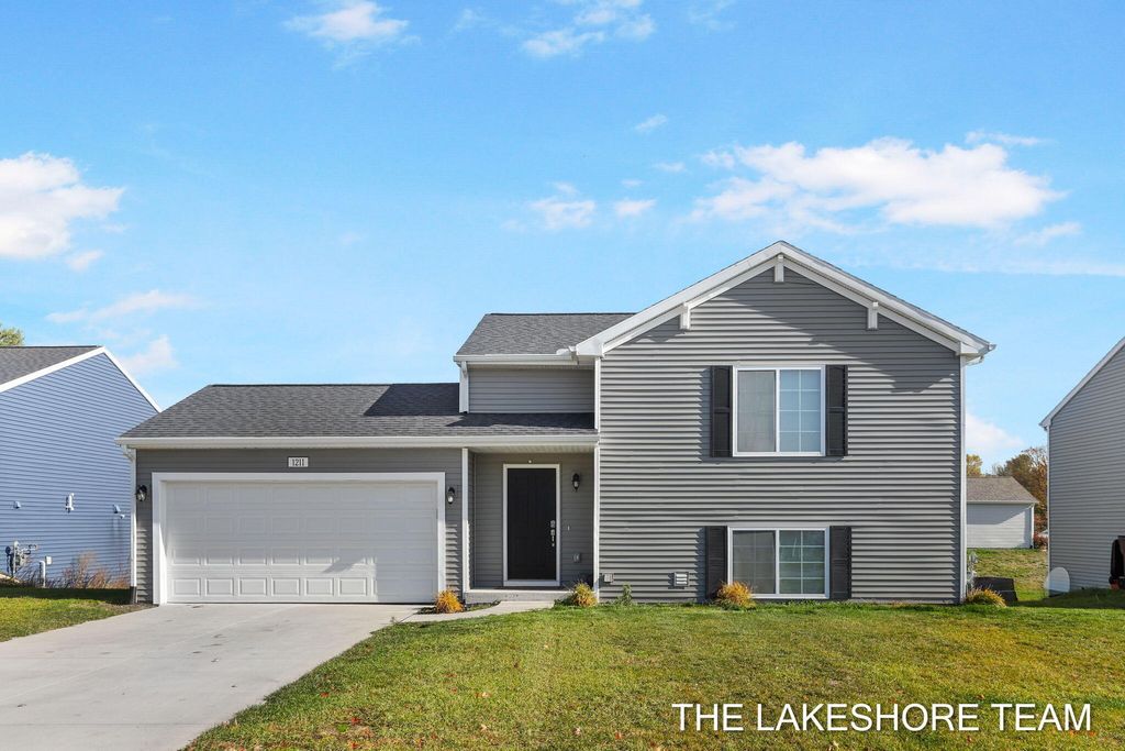Photo of 1211 Jayberry Drive, Holland, MI 49424 (MLS # 25057858)