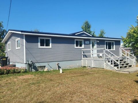 Photo of 7385 S 88th Avenue, Rothbury, MI 49452 (MLS # 25050176)