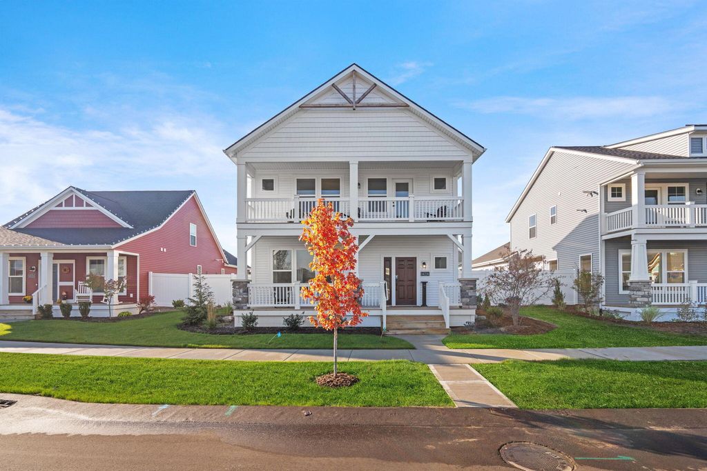 Photo of 14236 Phoenix Pl Place, Holland, MI 49424 (MLS # 24063311)