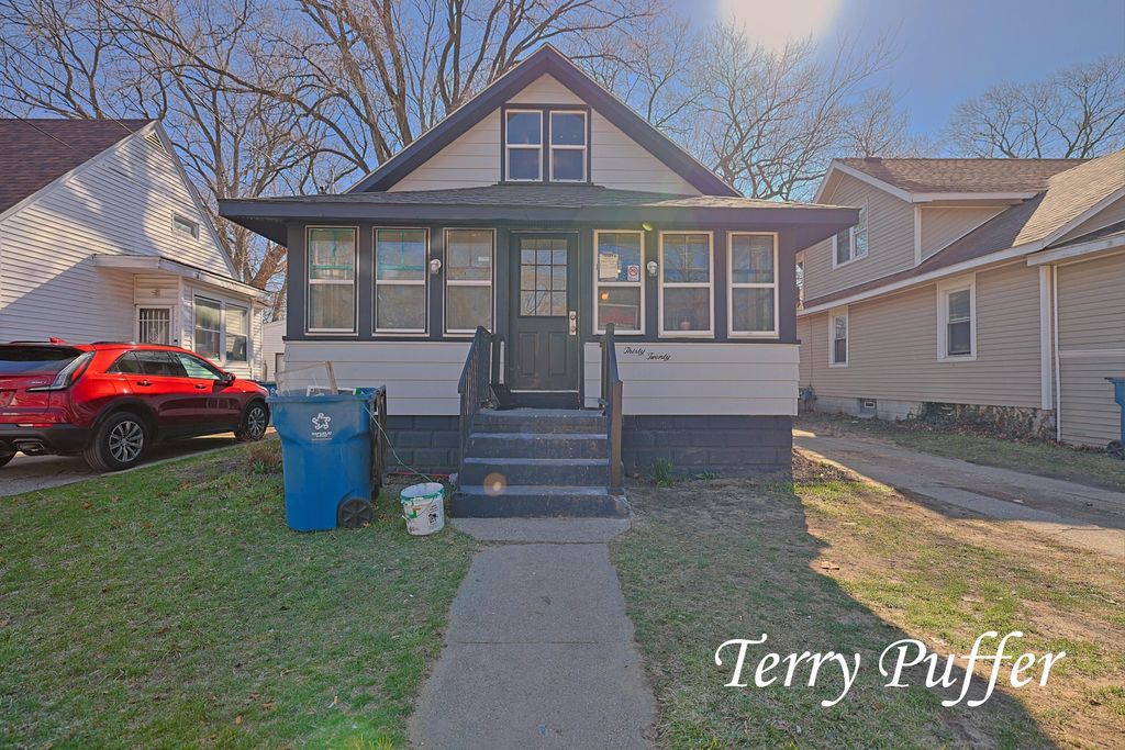 Photo of 3020 Highland Street, Muskegon, MI 49444 (MLS # 26014584)