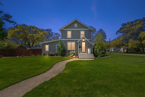 MLS: 25021518
