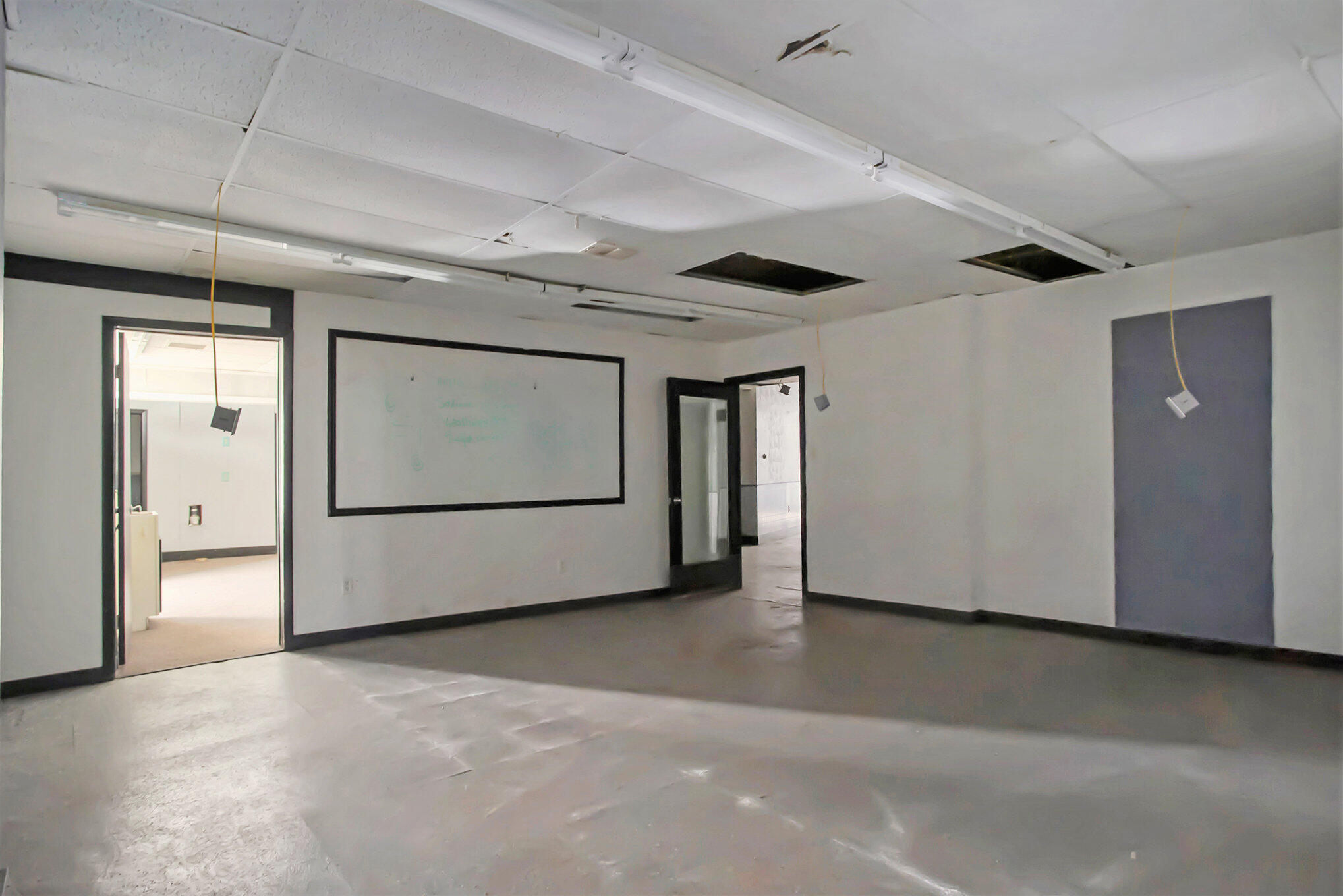 Battle Creek, Michigan 49015, United States, ,4 BathroomsBathrooms,Commercial,Active,32022