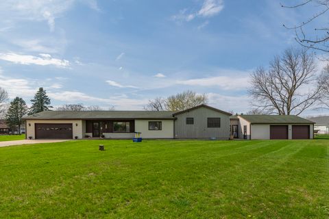 MLS: 25017683