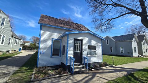 284 3rd Street, Manistee, MI 49660 - MLS#: 25016953