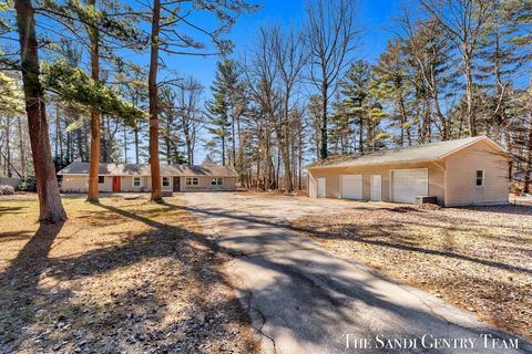 253 Dee Road, Norton Shores, MI 49444 - MLS#: 25008988
