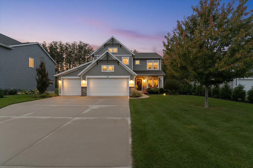 Photo of 12651 Riverton Road, Grand Haven, MI 49417 (MLS # 25053219)