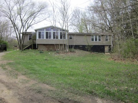 Photo of 76135 38th Avenue, Covert, MI 49043 (MLS # 26016489)