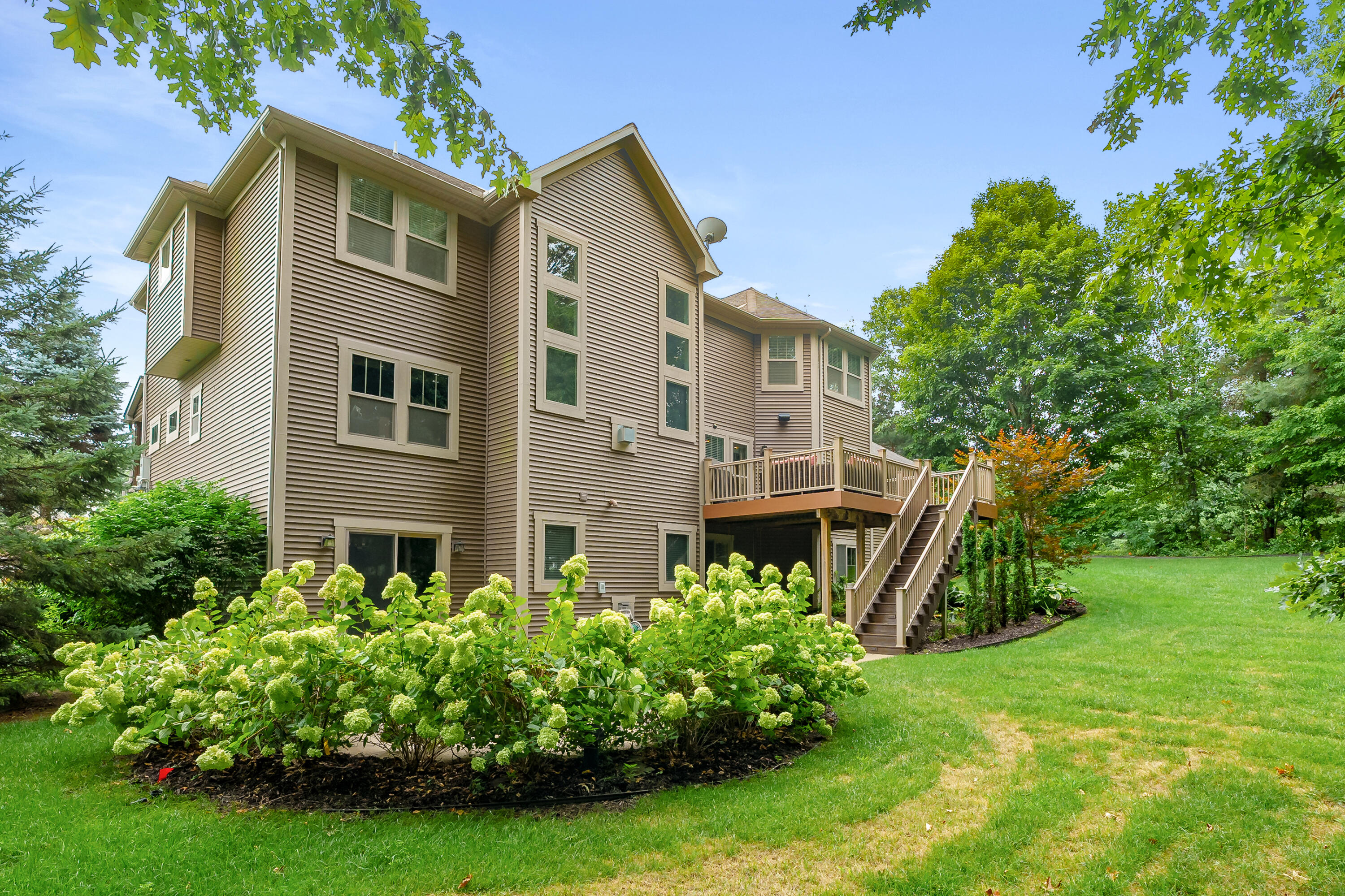 7182 Breton Woods Court
