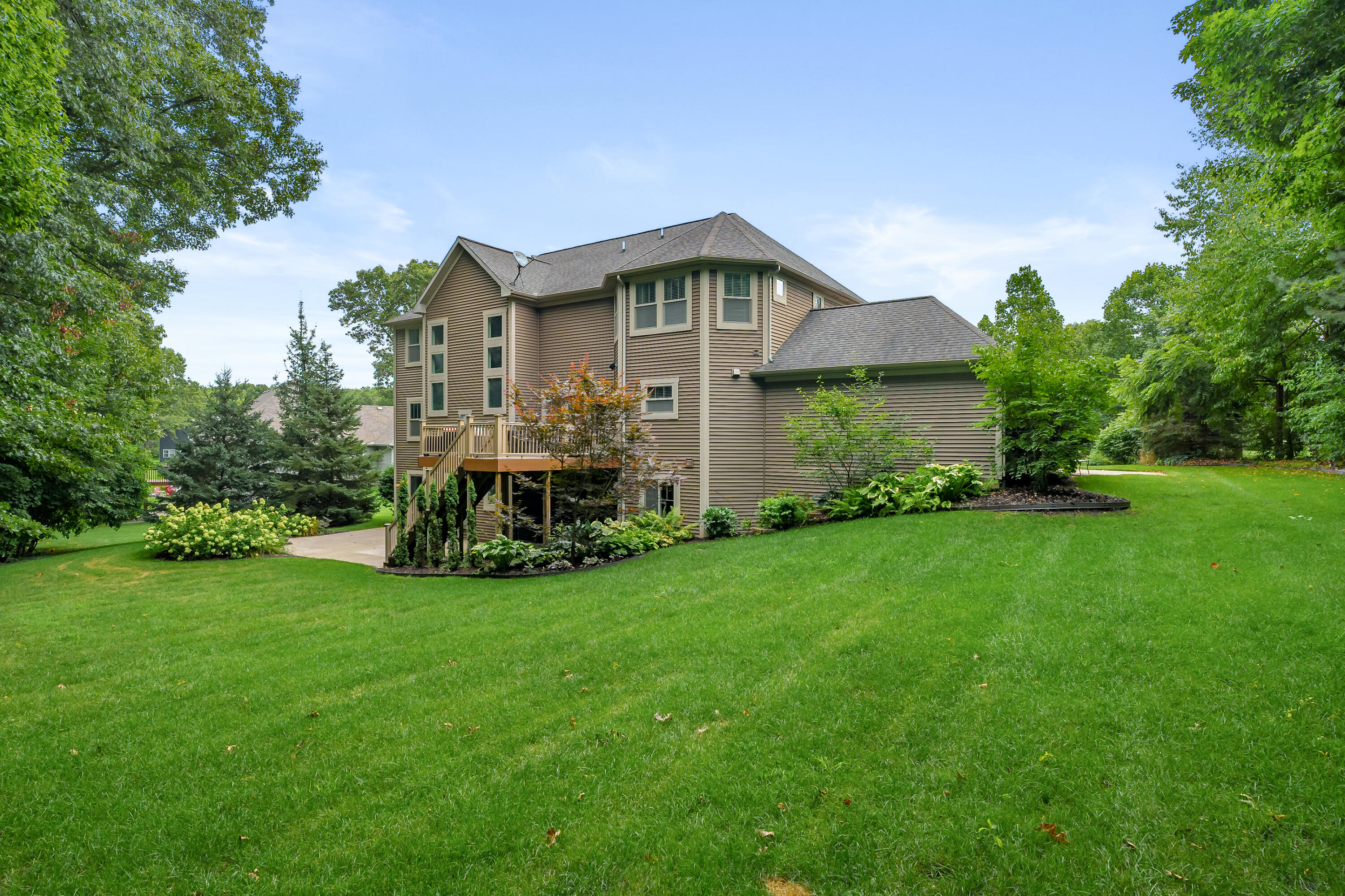 7182 Breton Woods Court